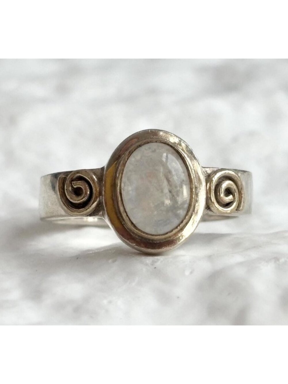 Moonstone Cabochon Swirly Frame Oval Sterling Silver 925 Vintage Ring - sz 6